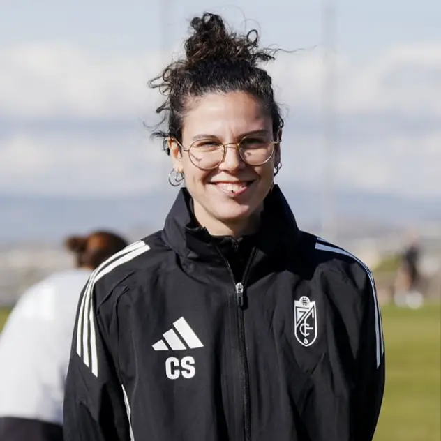 Carla Sigüenza de la Parte, fisioterapeuta deportiva del Granada CF Femenino